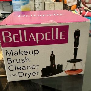 Bellapelle Makeup Brush Cleaner